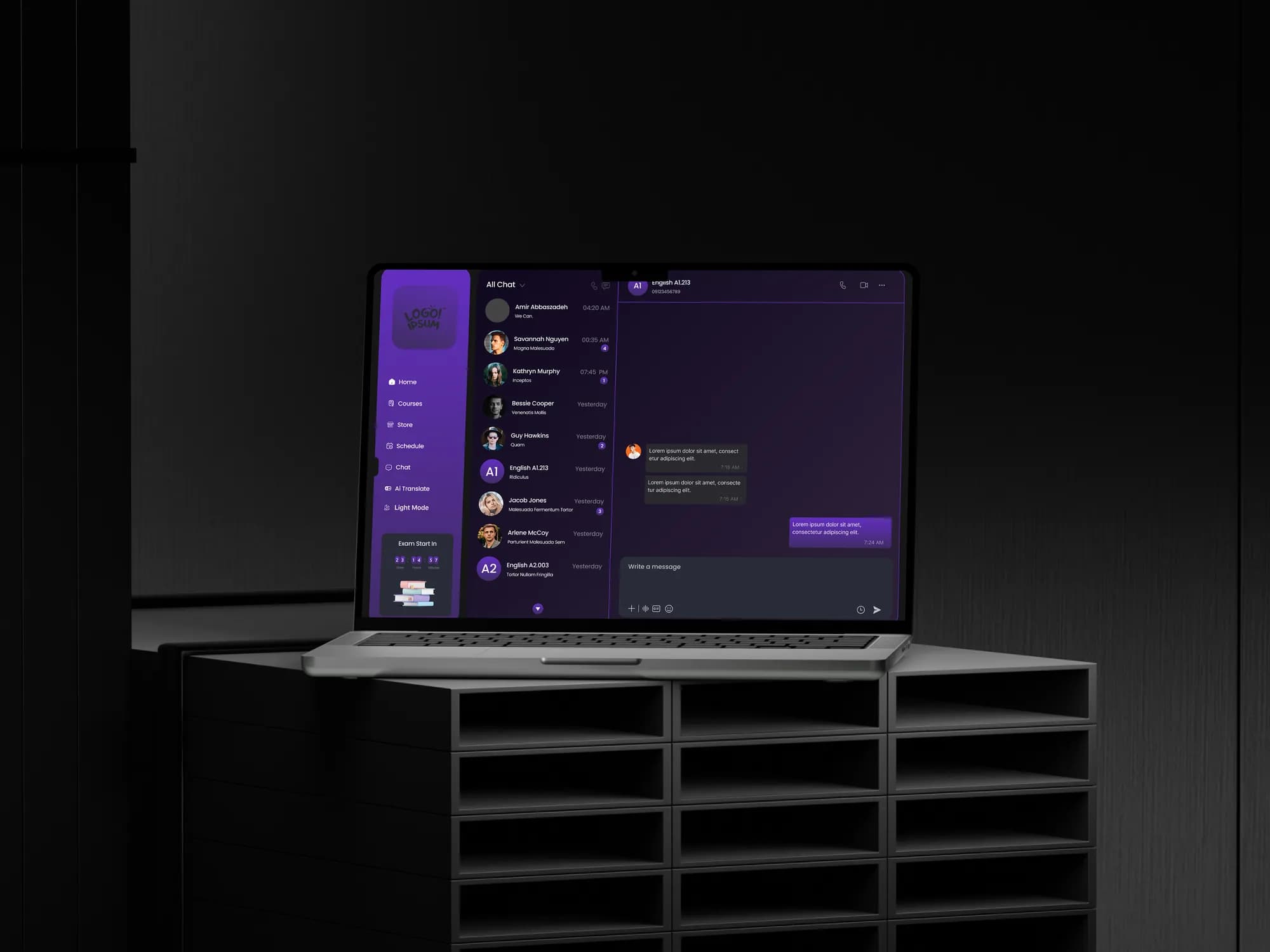 Messaging screen of the platform in dark mode on a laptop